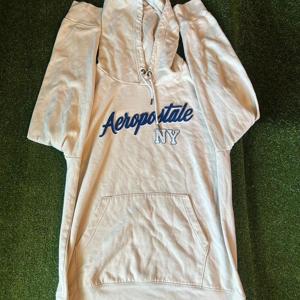 Aeropostale Men's Cream and White Hoodie
